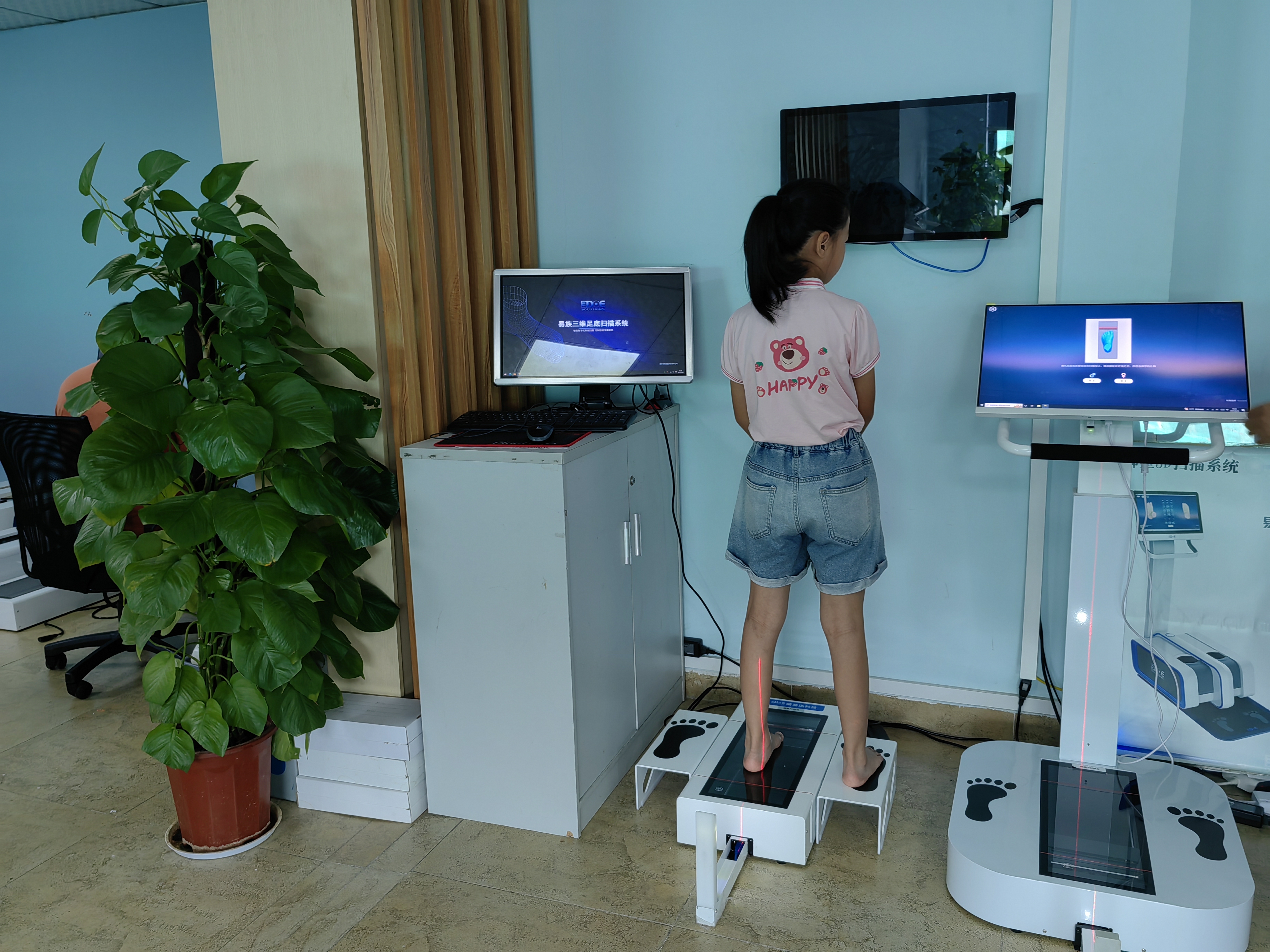 足底三维扫描仪：全方位呵护您的足部健康，检测足弓机器